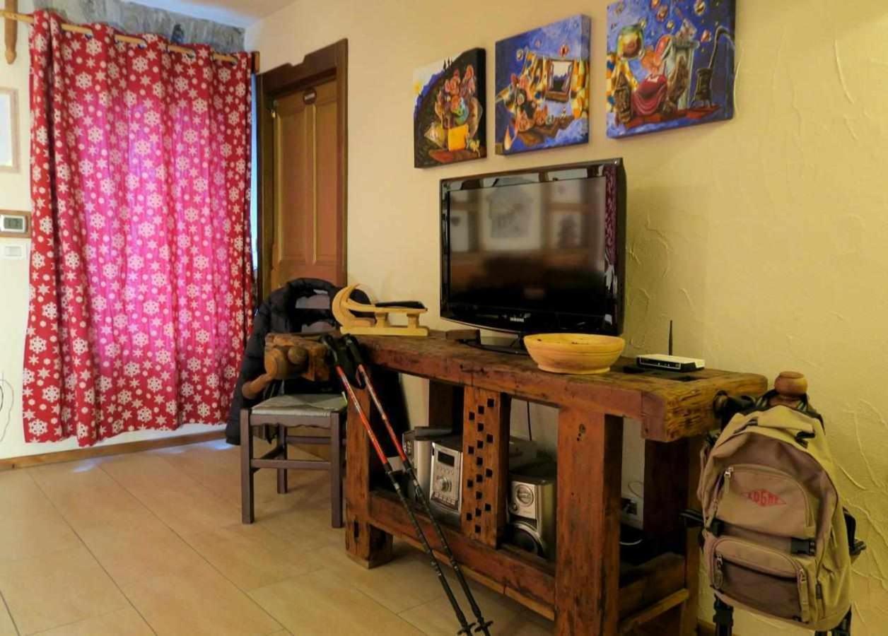 Romantica Suite Con Vasca Idromassaggio 아오스타 외부 사진